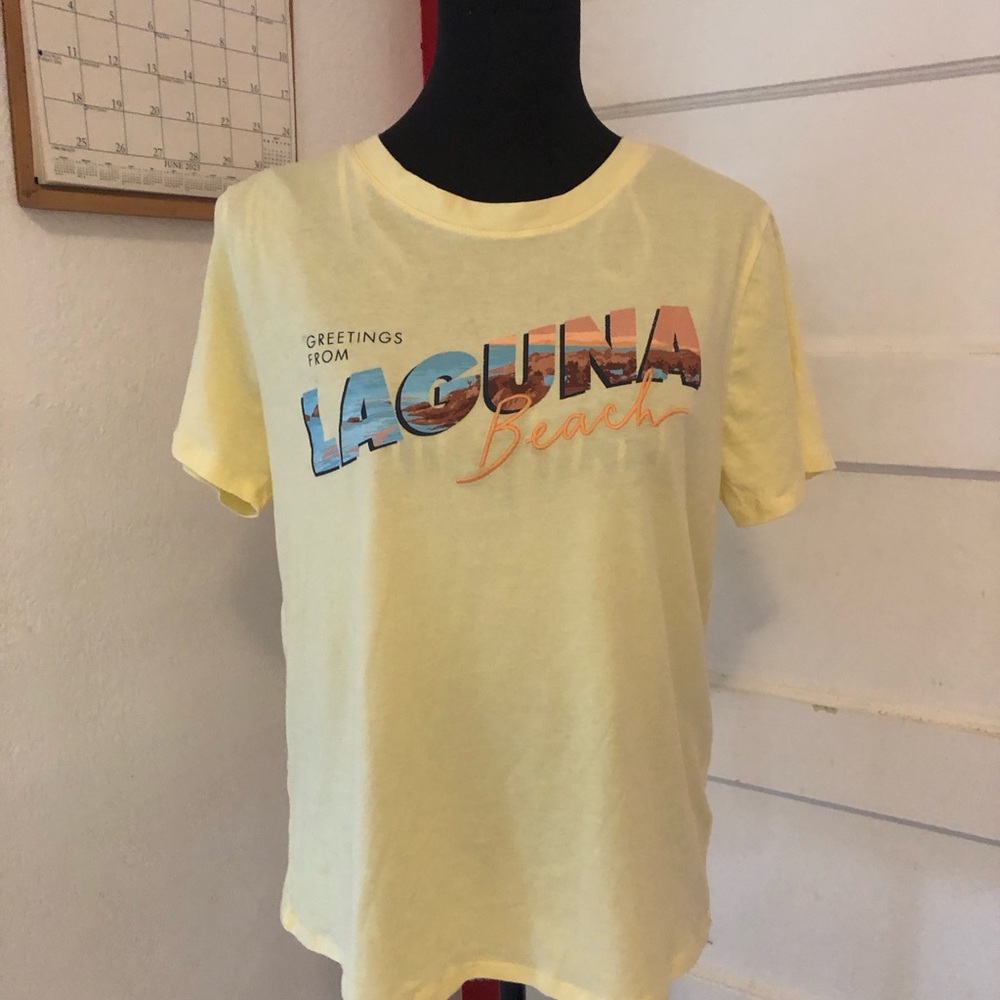 LC LAUREN CONRAD Greetings from Laguna Beach Tee / T-Shirt. Love this brand‼️💥